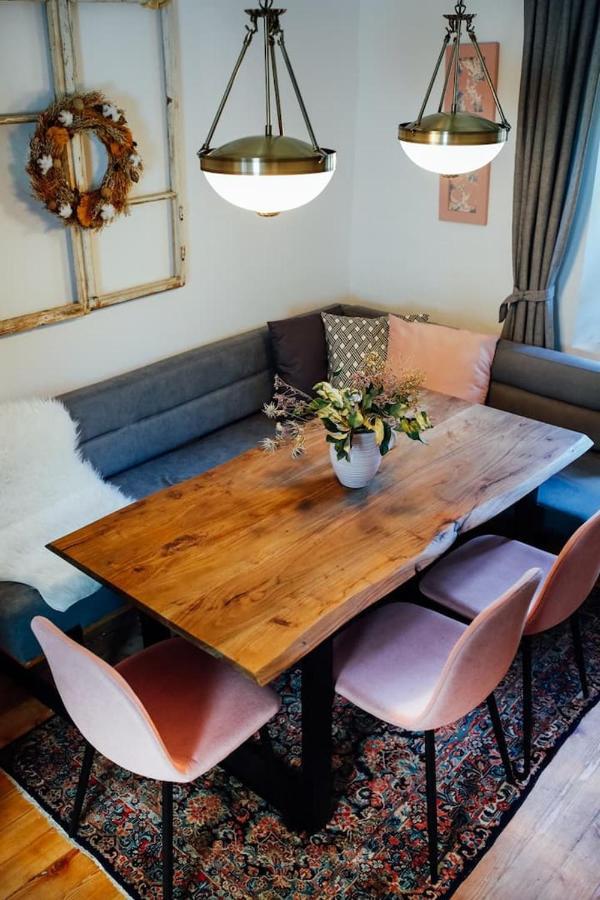 Apartment Aussee- Beletage Salzherrenhof- Kueche, Wlan, Netflix Бад Аузее Екстериор снимка