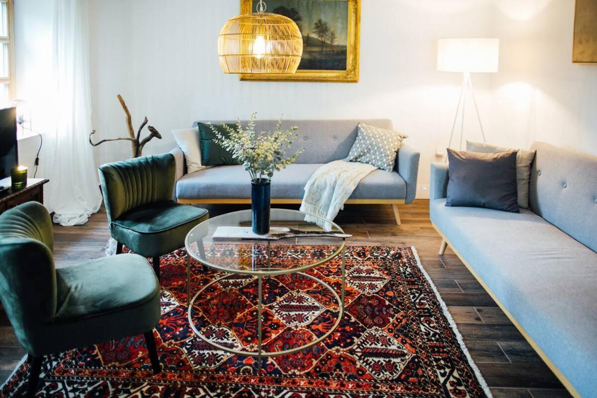Apartment Aussee- Beletage Salzherrenhof- Kueche, Wlan, Netflix Бад Аузее Екстериор снимка